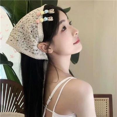 左撇子女人